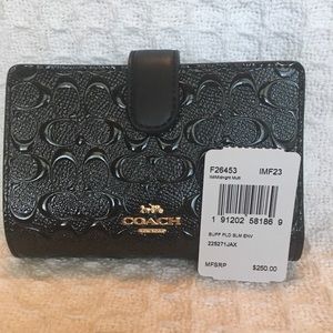 MOVING SALE! 🧳 COACH Black Patent Leather Wallet